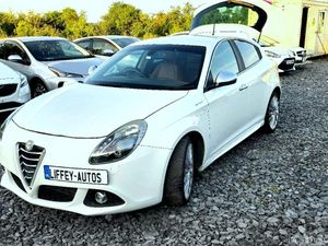 2015 Alfa Romeo Giulietta Sport-Automatic-Leather - Image 2