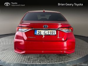 Toyota Corolla Saloon Luna Sport + Leather - Image 4
