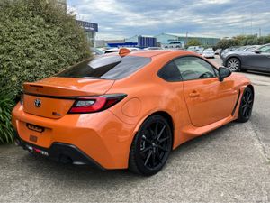 Toyota GR86 RZ LIMITED 10TH ANNIVERSARY MANUAL 2.4 - Image 4