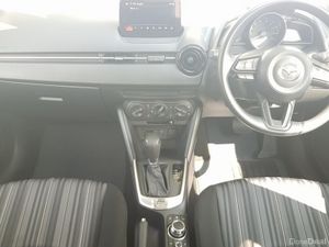 Mazda Mazda2 1.5 Automatic - Image 4