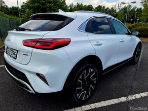 2023 KIA XCEED PE PHEV AUTO HYBRID - Image 3