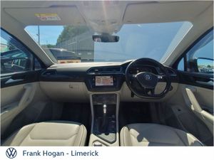 Volkswagen Tiguan 2.0 TDI 150HP R-Line Auto Full L - Image 2