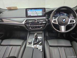 BMW 5-Series 520D M Sport Touring *Sun Roof* - Image 4