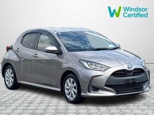 Toyota Yaris Hybrid - Image 3
