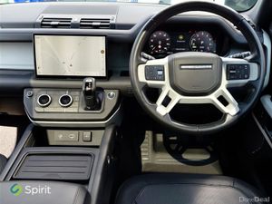 Land Rover Defender X-DYNAMIC HSE Sun Roof - Image 4