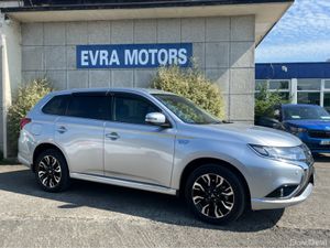 Mitsubishi Outlander PHEV G LIMITED 4WD AUTOMATIC - Image 3