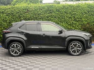 Toyota Yaris Cross Z PACKAGE 1.5 HYBRID AUTO // HE - Image 2