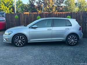 Volkswagen Golf HIGHLINE AUTO - 25K KMS! - Image 4