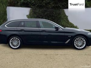 BMW 5-Series SE Touring - Image 3