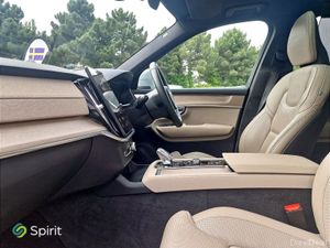 Volvo XC90 T8 Plug In Hybrid, Ultimate (Bright) AW - Image 4