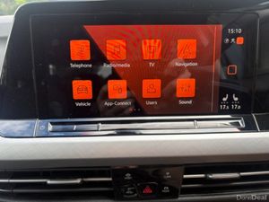Volkswagen Golf 2023 - Image 3