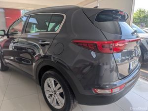 Kia Sportage 1.7 Platinum 5dr - Image 3