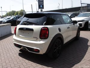 2018 MINI COOPER SD 2.0 3DR HATCHBACK AUTO - Image 4
