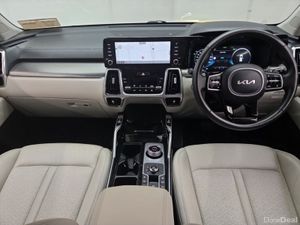 Kia Sorento 1.6 PHEV K3 4X4 7 seats - Image 4
