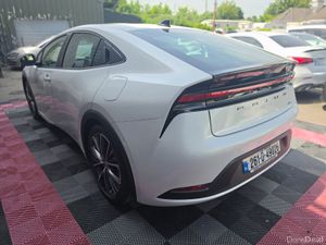 2026 TOYOTA PRIUS - LIKE NEW - 57KM SELFCHARGE - Image 2