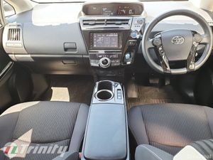 Toyota Prius ** ALPHA S ** 7 SEAT ** AUTO HYBRID * - Image 2