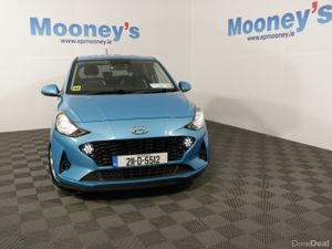 Hyundai i10 DELUXE 1.0L PETROL HATCHBACK - Image 2