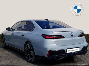 BMW 7-Series M760 xDrive - Image 2