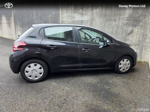 Peugeot 208 ACCESS 1.4 HDI 4DR - Image 3
