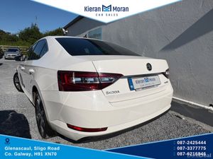 Skoda Superb 2.0 TDI SEL EXECUTIVE 1 150PS 5DR - Image 3