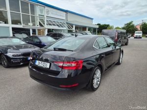 Skoda Superb Style 2.0tdi 150HP 4DR - Image 3