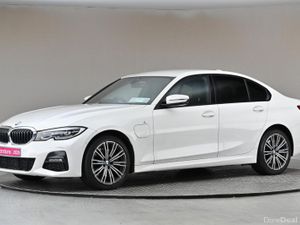 BMW 3-Series 330E M SPORT G20 **BLACK LEATHER** - Image 4
