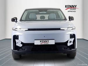 Leapmotor B10 HYBRID EV DESIGN 900KM - Image 2