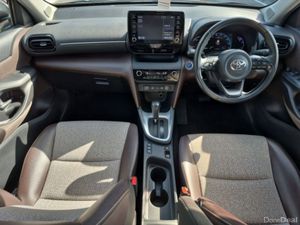 Toyota Yaris Cross ** 1.5 HYBRID ** AUTO ** HUGE S - Image 2