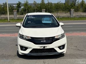 2015 Honda Fit 1.5 Hybrid Auto - Image 2