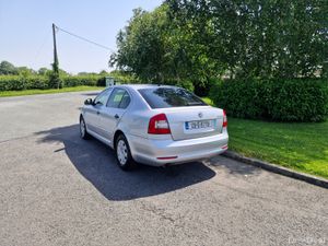 Skoda Octavia Automatic (NCT AND TAXED)!!! - Image 4