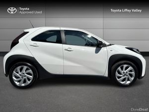 Toyota Aygo X AYGO-X  AUTO - Image 3