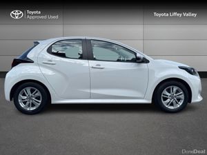Toyota Yaris YARIS 1.5 HYBRID LUNA - Image 3