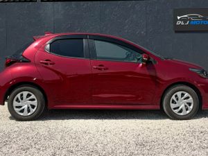 Toyota Yaris 1.0 VVti Automatic Low KM 2021 - Image 4
