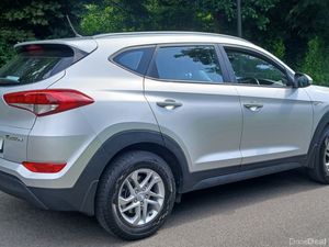 Hyundai Tucson 2016 1.6 COMFORT 5dr - NEW NCT - Image 3