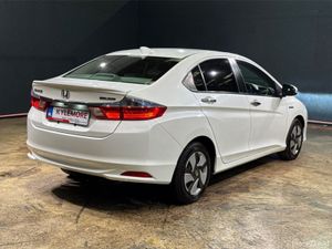 Honda Grace 1.5 HYBRID - CRUISE CONTROL - REAR CAM - Image 4