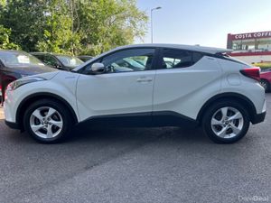 Toyota C-HR 1.8 PETROL HYBRID ICON AUTO - Image 4