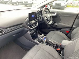Ford Puma TITANIUM 5DR 1.0T 125 MHEV M6 FWD - Image 3