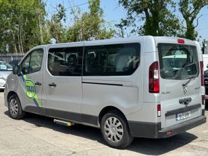 RENAULT TRAFIC WHEELCHAIR ASSESSABLE TAXI 2019 - Image 4