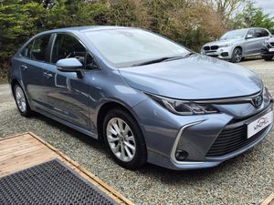 Toyota Corolla Luna Sport 1.8 Petrol Hybrid 2019 - Image 2