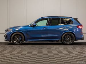 212 BMW X5 X-Drive 45e M-Sport - Image 3