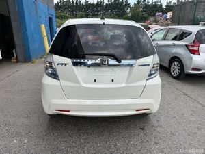 2013 Honda Fit Hybrid Automatic - Image 3