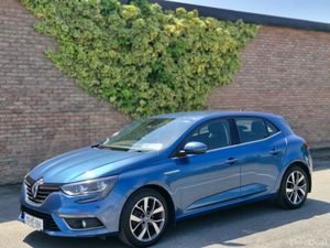 Renault Megane DYNAMIQUE NAV FINANCE AVAILABLE - Image 4