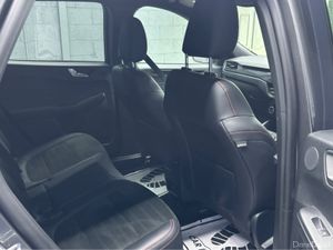 Ford Kuga ST-LINE X - Image 4