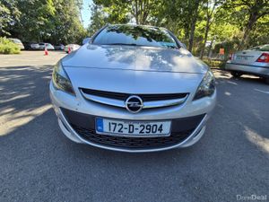 Stunning Opel Astra 2017 In Showroom Condition - Image 2