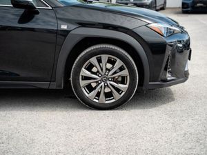 Lexus UX 250H F SPORT DESIGN - Image 3