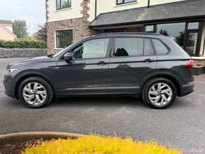 Stunning 231 Volkswagen Tiguan DSG! - Image 4