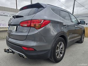 151 Hyundai Santa Fe 2.2D 4WD Executive - Image 4