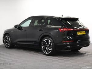 Audi e-tron Black Edition - Image 4