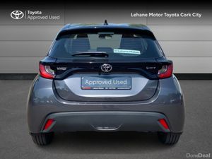 Toyota Yaris YARIS HYBRID 1.5 LUNA - Image 4