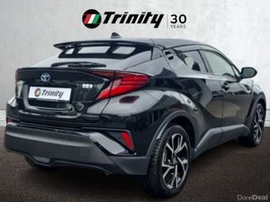 Toyota C-HR ** 1.8 HYBRID ** AUTO ** HUGE SPEC ** - Image 3
